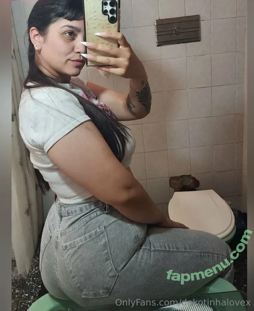 dakotinhalovex nude photo #0021 (dakotinhalovex)