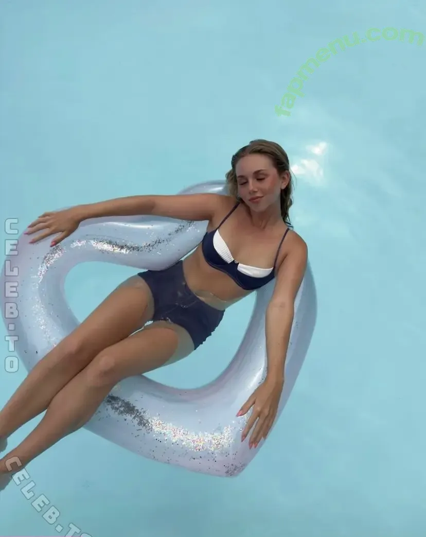 Dalia nude photo #0495 (Dalia)