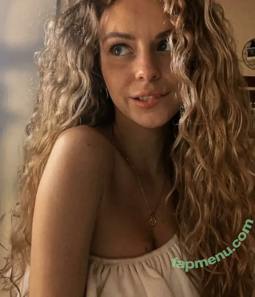 Dalmalaluna nude photo #0059 (Kitti Dalma)