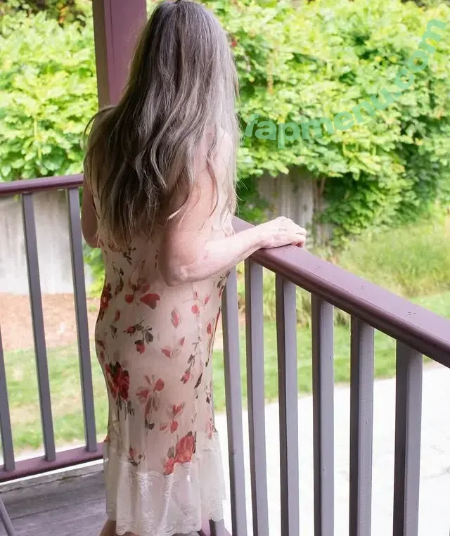 Dame Dishabille nude photo #0034 (dame_dishabille)