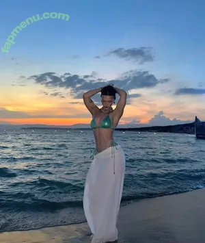Damla Bak / daamlabak nude photo #0001