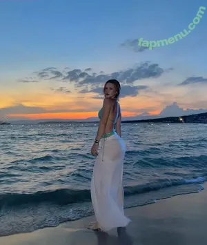 Damla Bak / daamlabak nude photo #0002