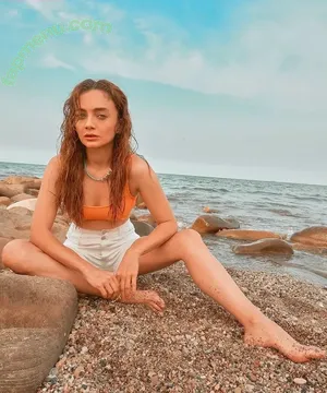 Damla Sönmez / iamdamlasonmez nude photo #0030
