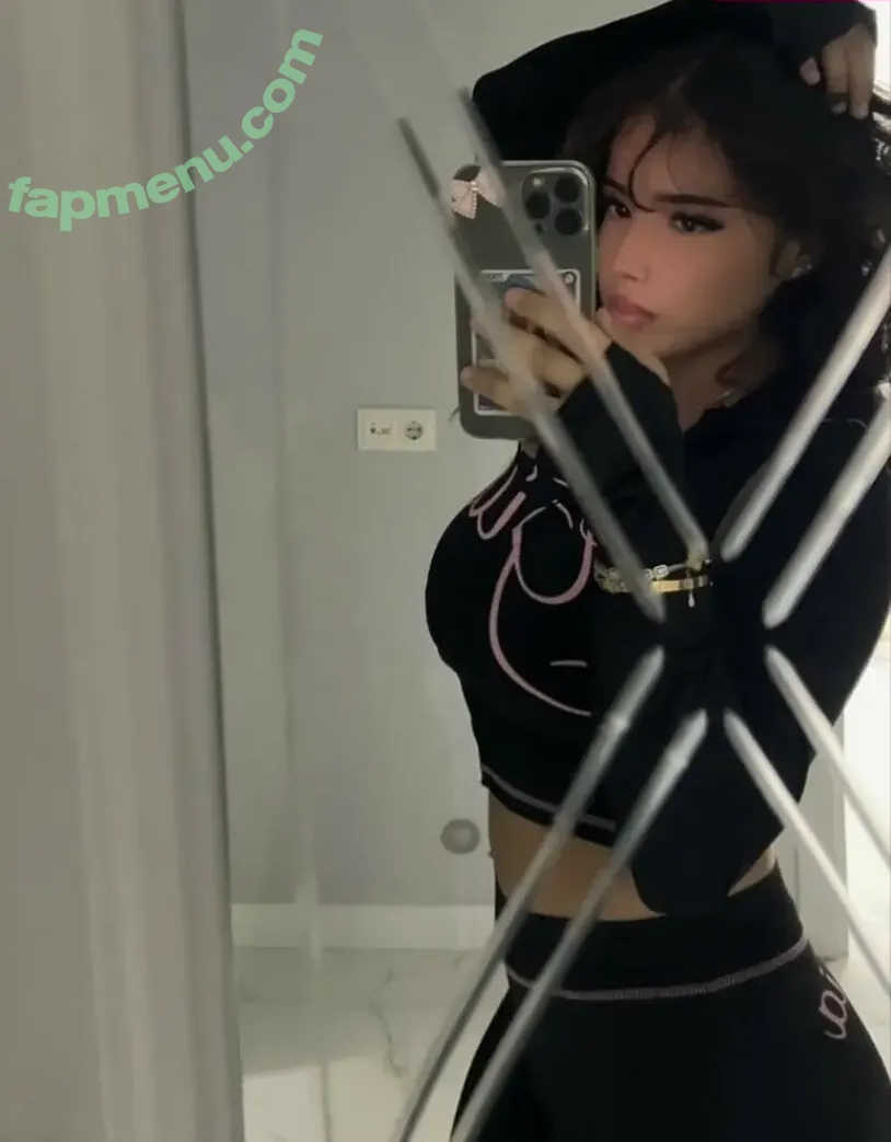 damnlizzyy nude photo #0005 (dollvuv / lizzyy2hot)