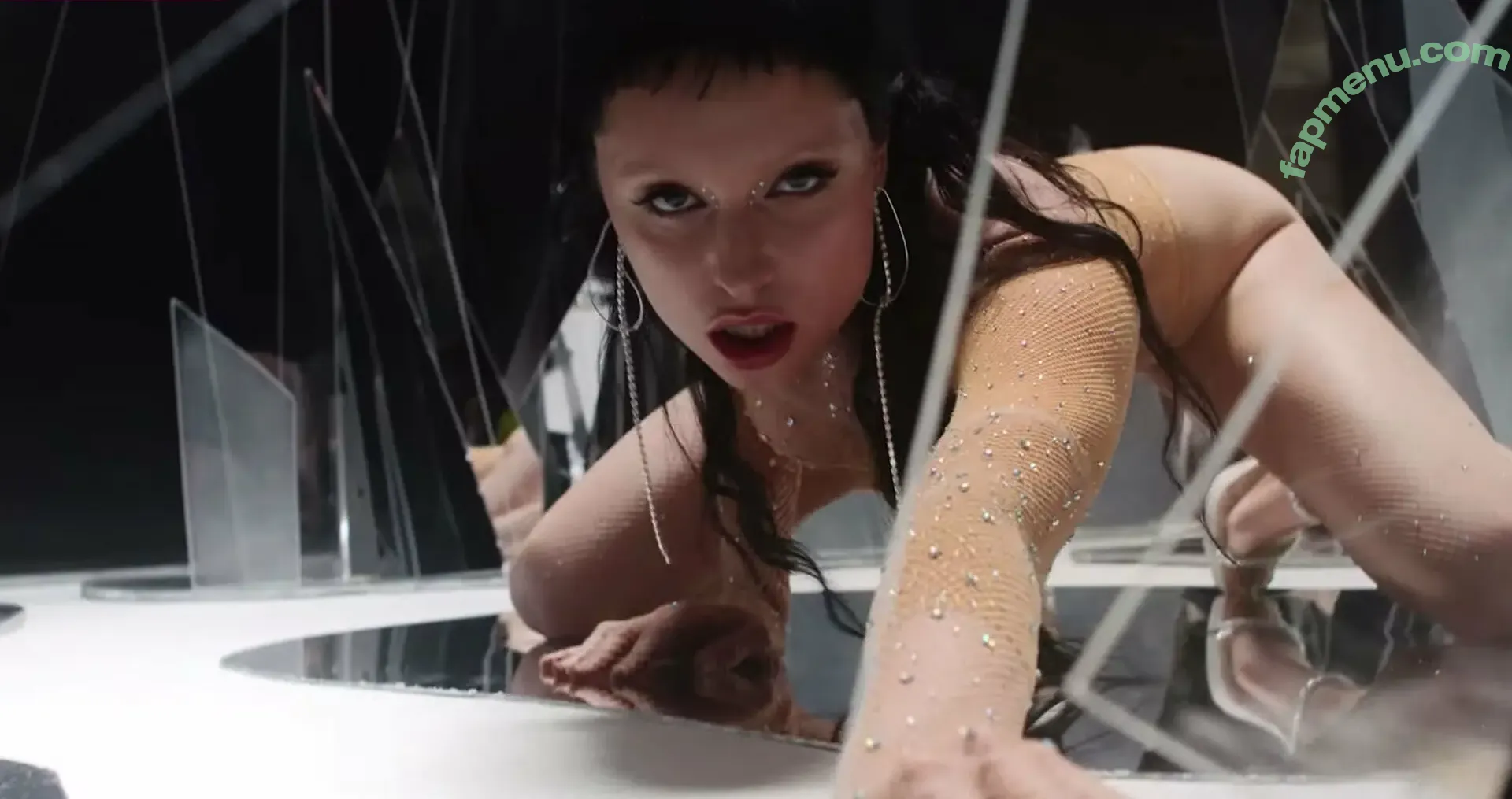 Dana Dentata nude photo #0004 (danadentata)