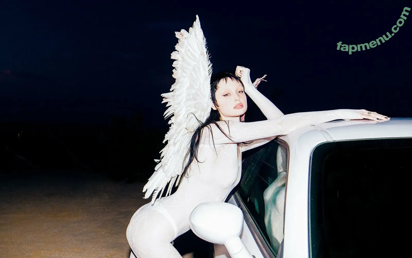 Dana Dentata nude photo #0023 (danadentata)