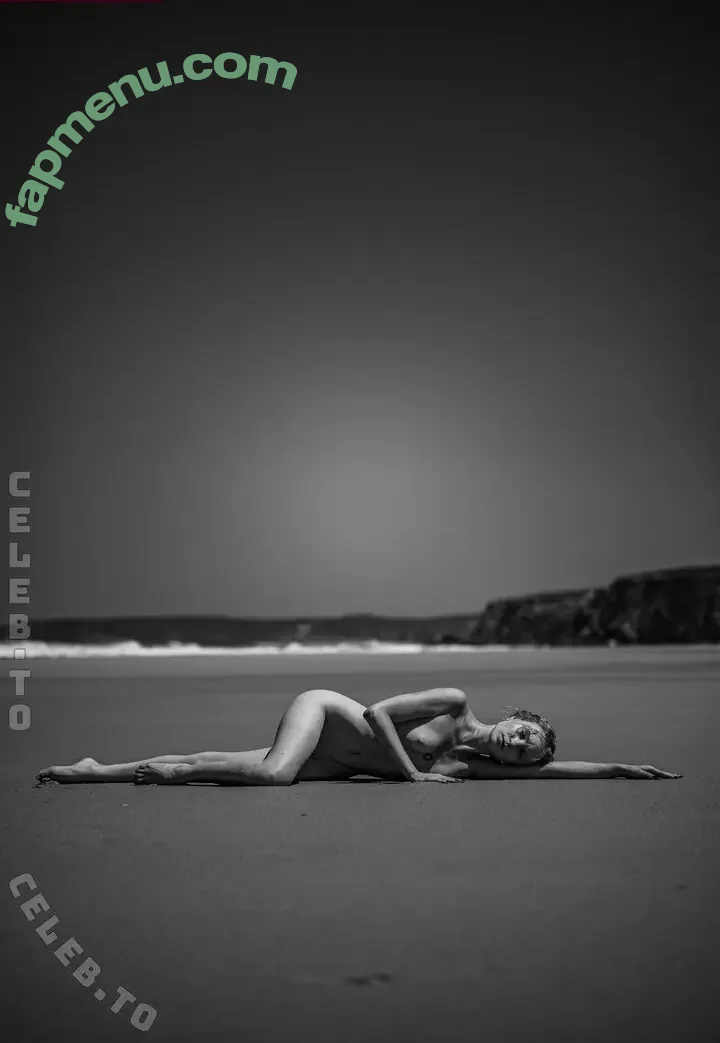 _dana_md_ nude photo #0117 (_dana_md_)