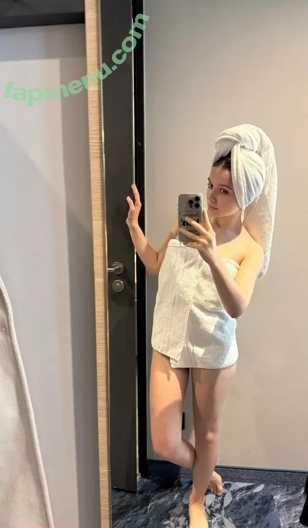 dana_mellow nude photo #0025 (danamelanie)