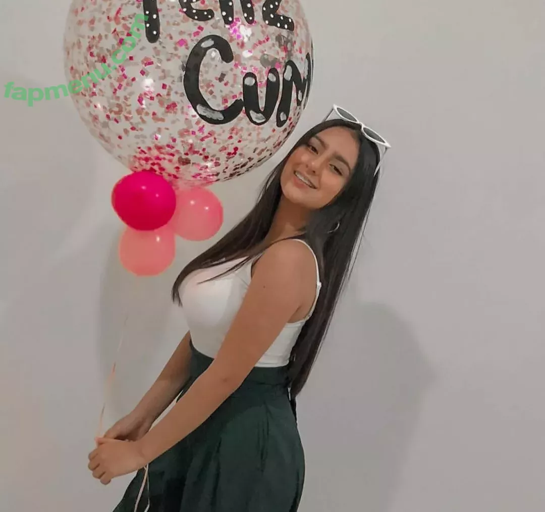 Danahe Vasquez nude photo #0003 (danahe_vg)
