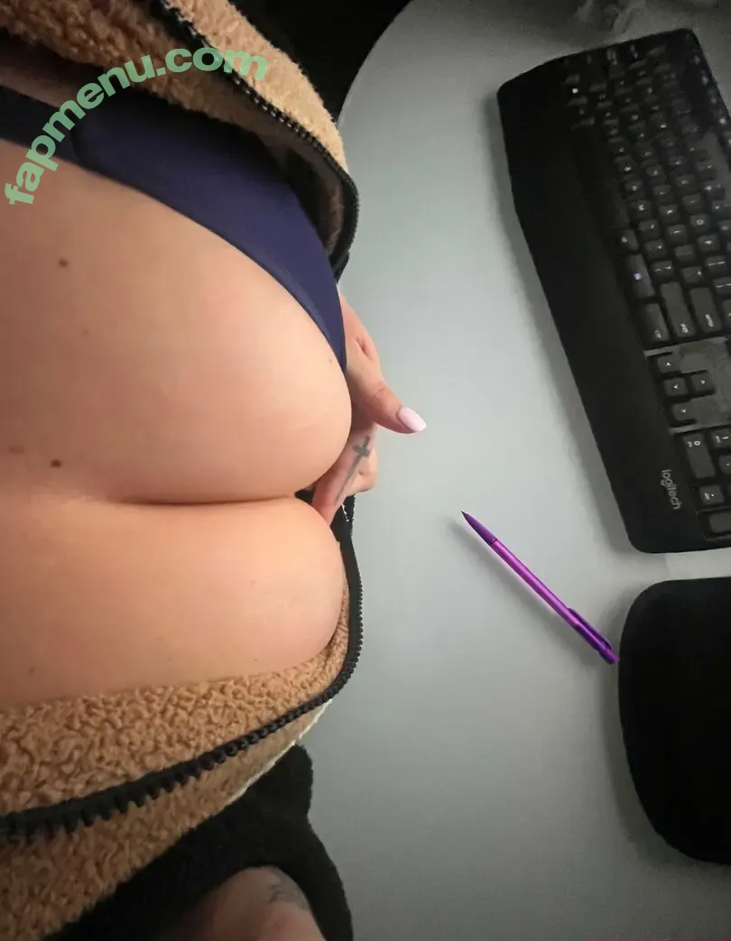 Danambaby nude photo #0011 (Danambaby)