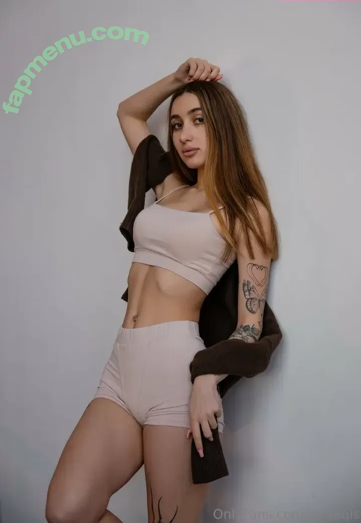 danaqis nude photo #0004 (dtotheq)