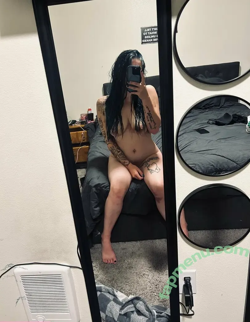 dangeroustrophy nude photo #0002 (onederwomannic)