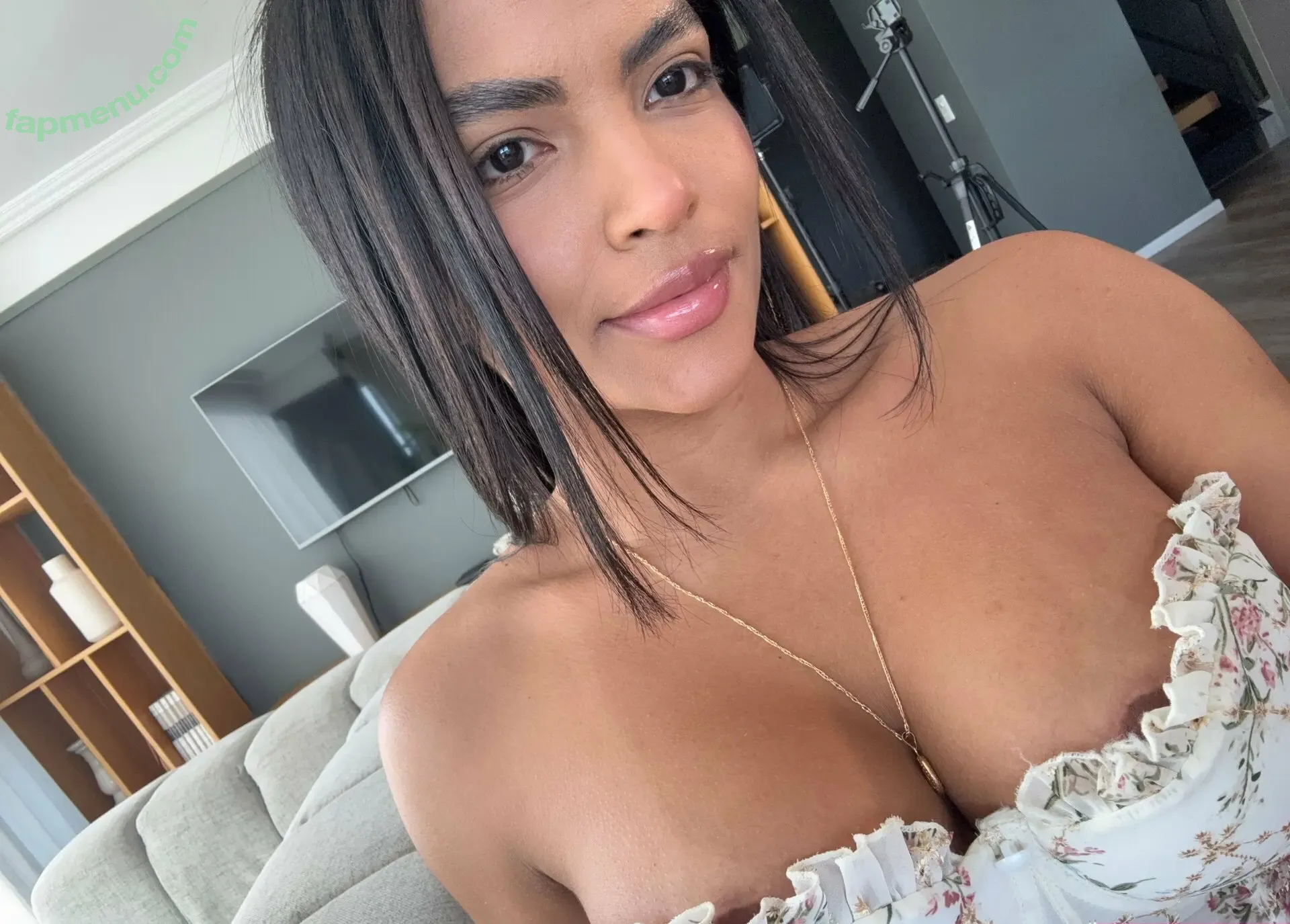dani.berrio1 nude photo #0010 (daniellerribeiro1)
