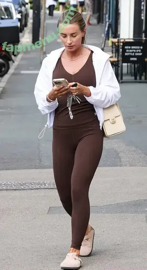 Dani Dyer / danidyerxx / dannydyerlk nude photo #0031