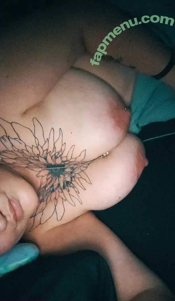 dani_no_pants nude photo #0117 (daninopants)