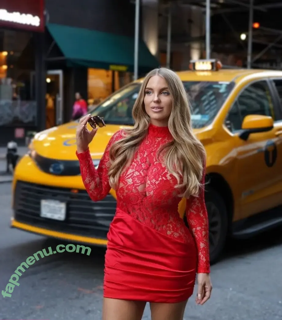 Dani_on_deck nude photo #0026 (Dani_on_deck)