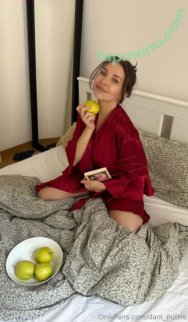 dani_purrre nude photo #0099 (dani_purda)