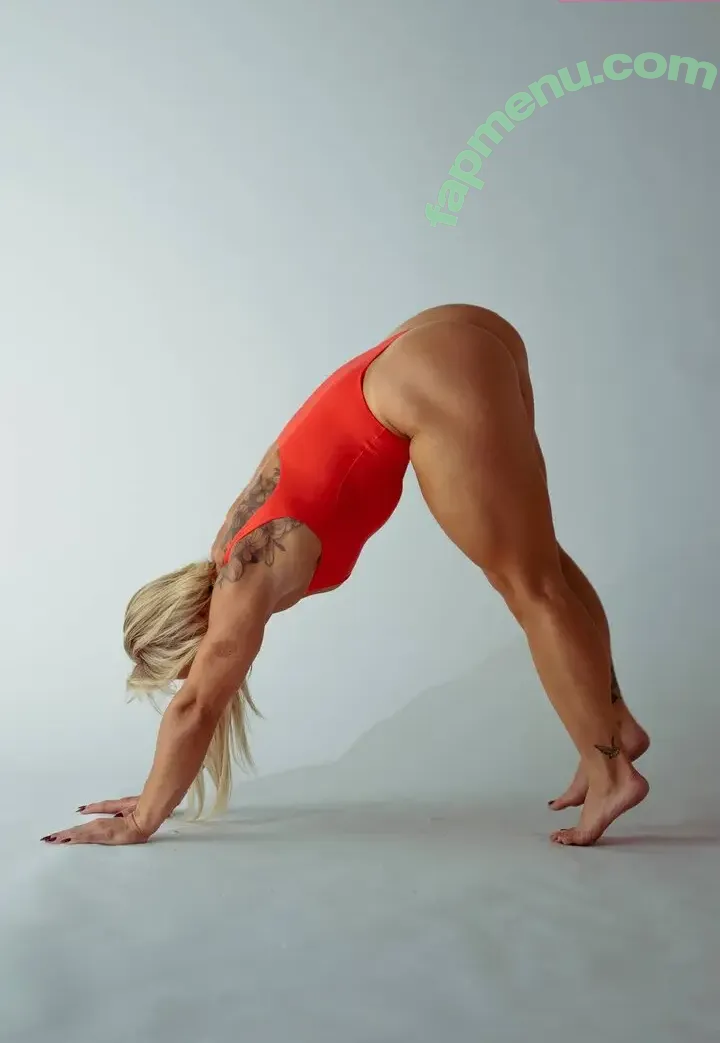 Dani Speegle nude photo #0047 (dellespeegle)