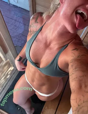 Dani Speegle / dellespeegle nude photo #0005