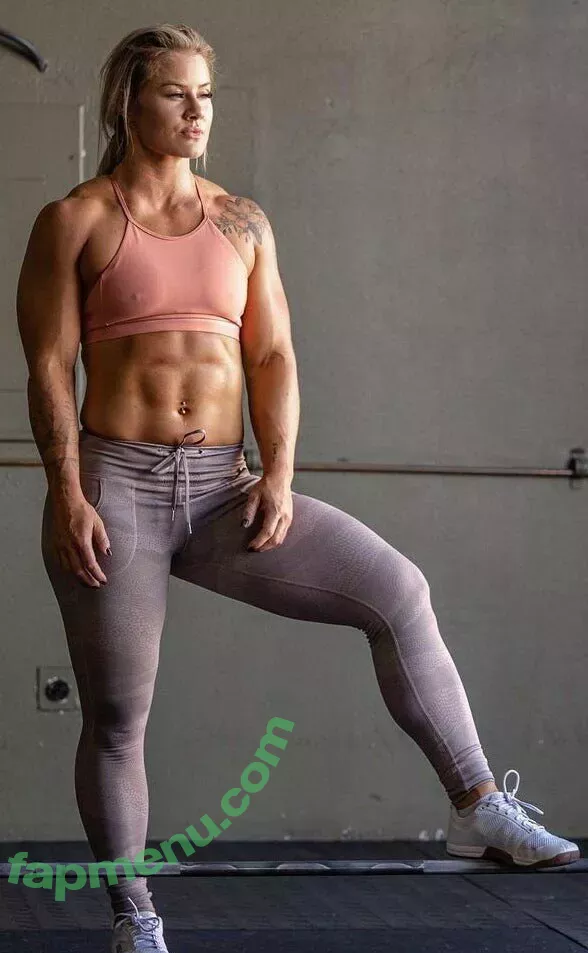 Dani Speegle nude photo #0010 (dellespeegle)