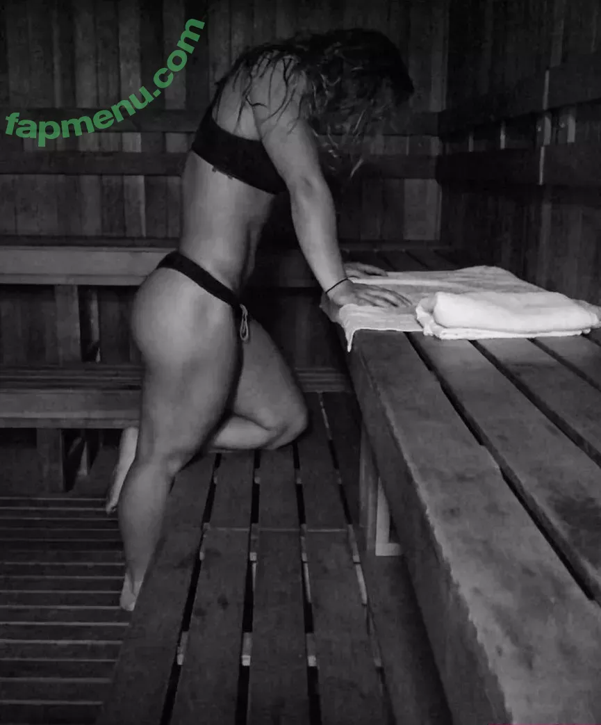 Dani Speegle nude photo #0083 (dellespeegle)