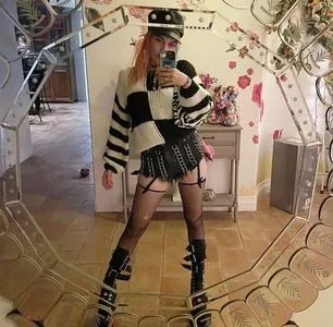 Dani Thorne / dani_thorne nude photo #0013