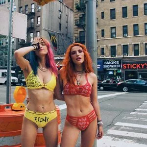 Dani Thorne / dani_thorne nude photo #0052