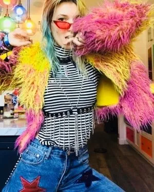 Dani Thorne / dani_thorne nude photo #0057