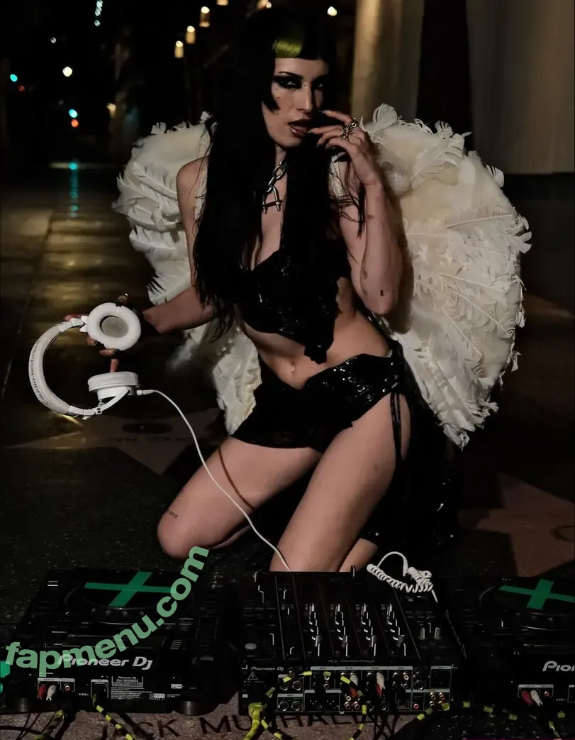 Dani Thorne nude photo #0732 (dani_thorne)