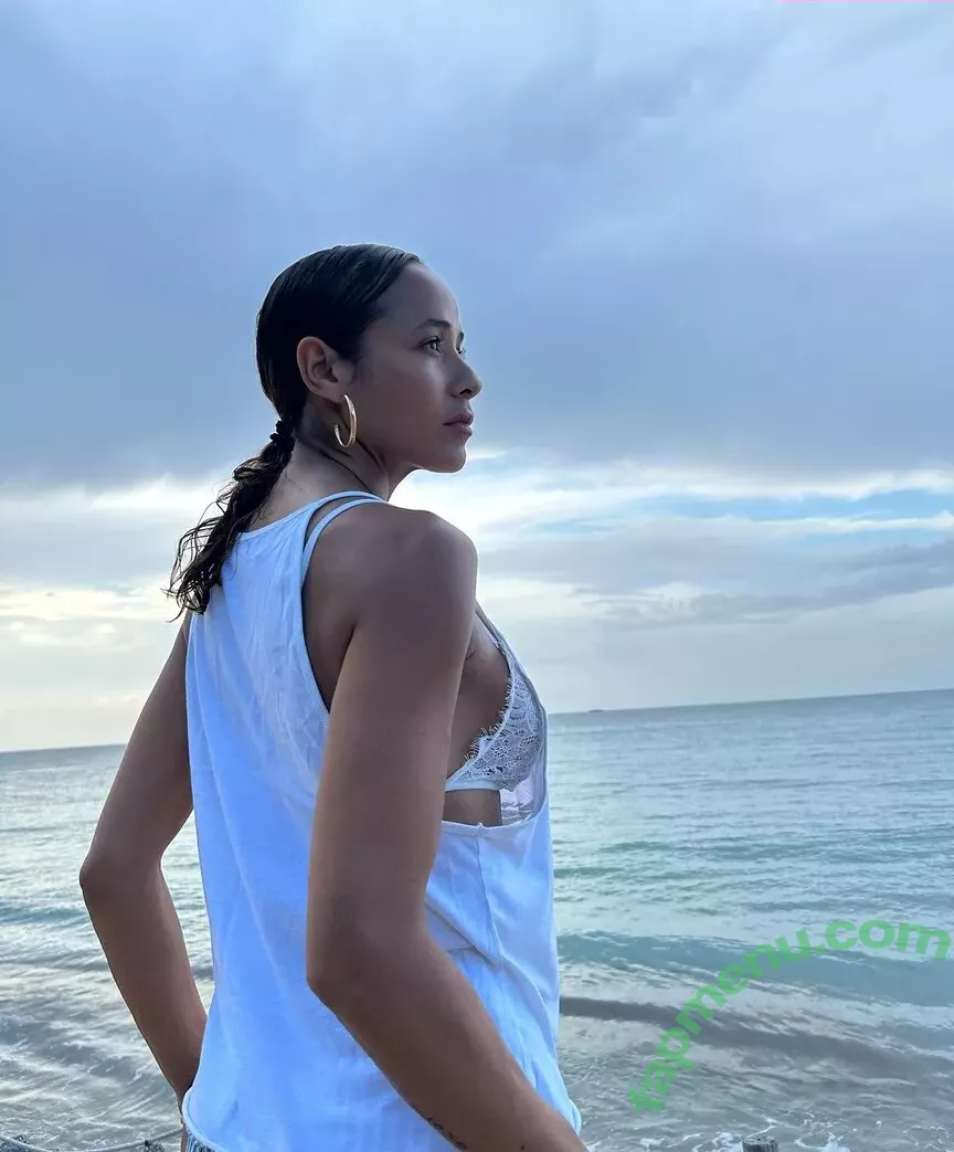 Dania Ramirez nude photo #0089 (daniajramirez / danniboiixx)