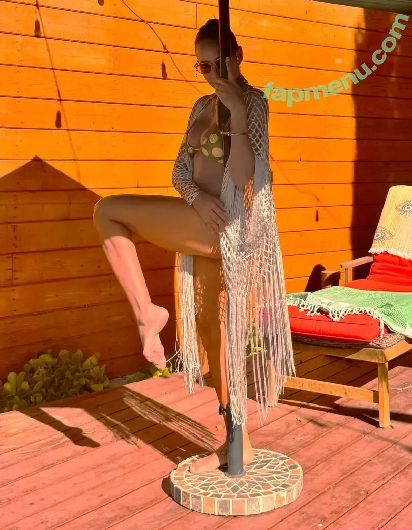 Dania Ramirez nude photo #0171 (daniajramirez / danniboiixx)