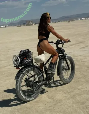 Danica Patrick / DanicaPatrick / Professional racing driver nude photo #0217