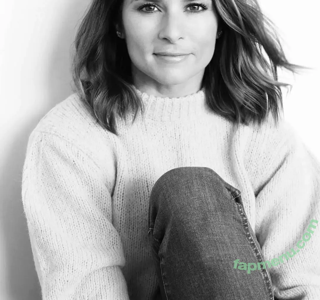 Danica Patrick nude photo #0261 (DanicaPatrick / Professional racing driver)