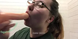  nude photo #0003
