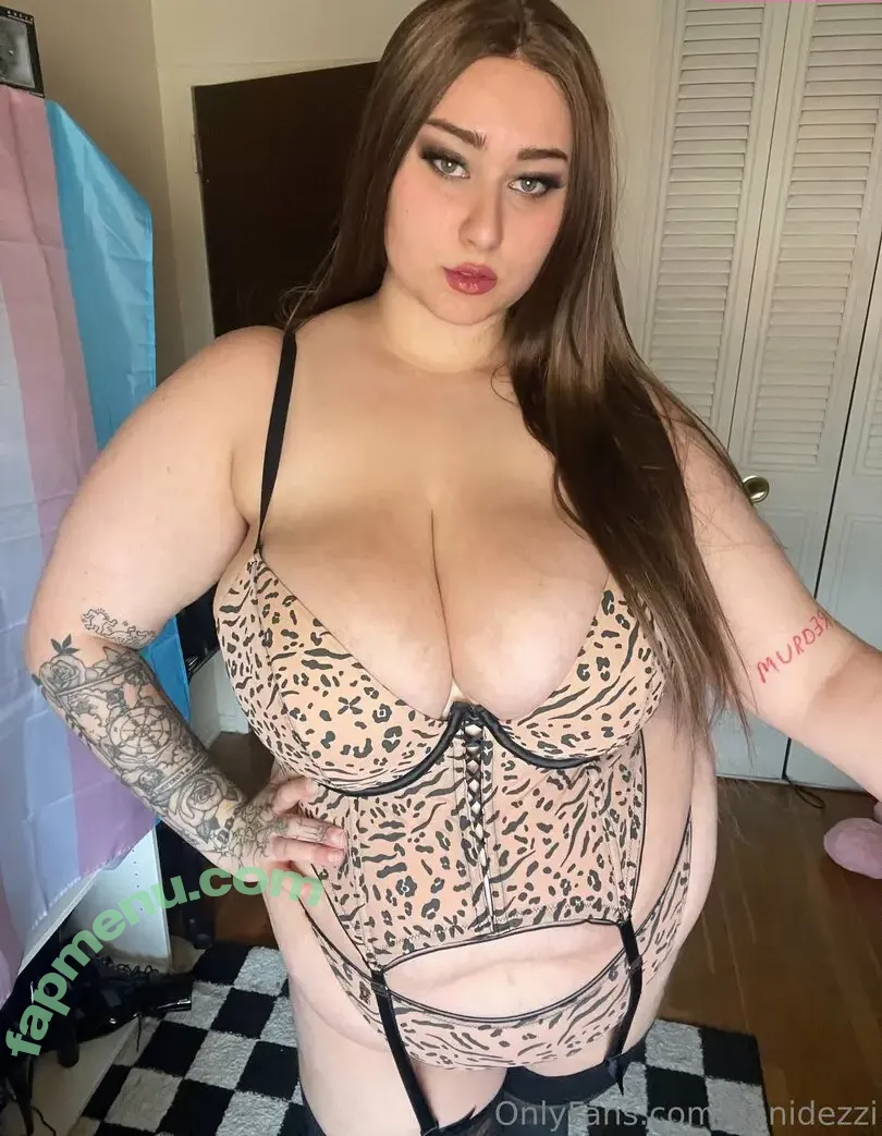 danidezzi nude photo #0070 (dani.is.offline)