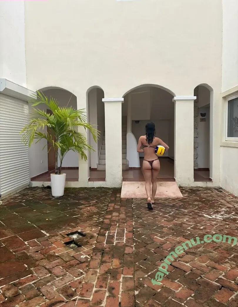 Daniela Avanzini nude photo #0094 (Katseye / daniela_avanzini)