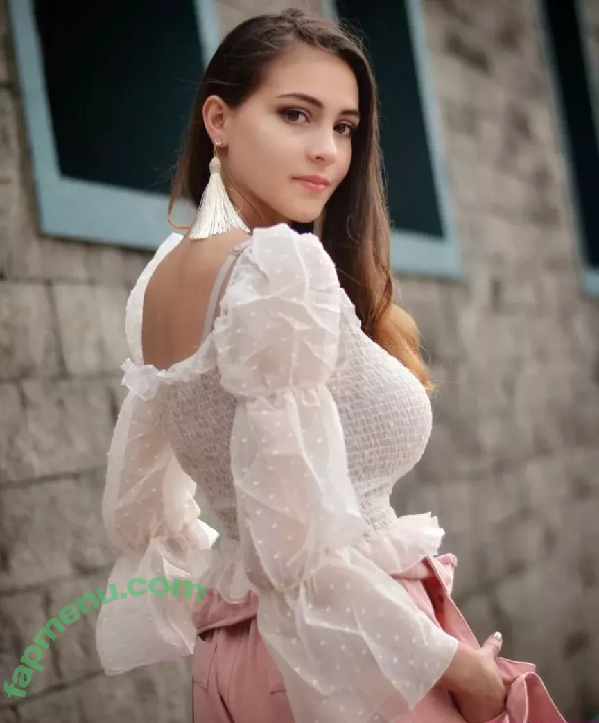 Daniela Derly nude photo #0037 (derly.daniela / derlydaniela)