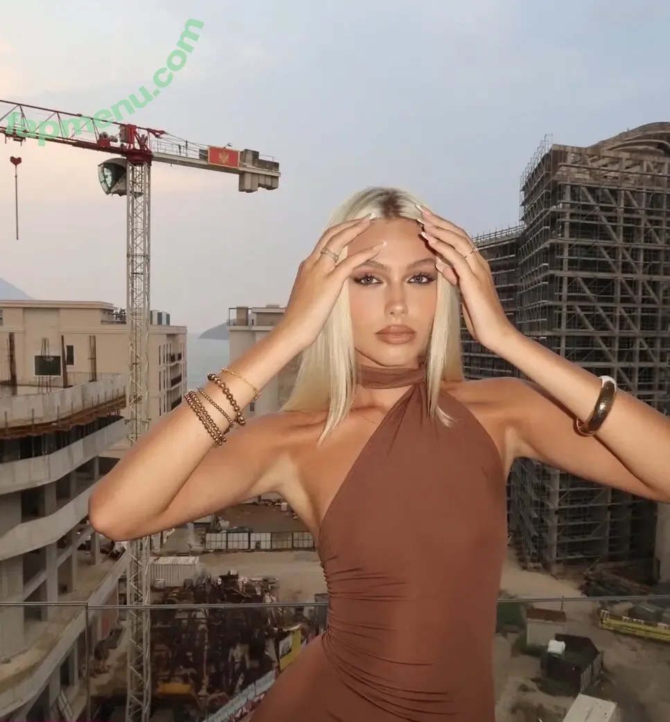 Daniela Djokic nude photo #0004 (Daniela Djokic)