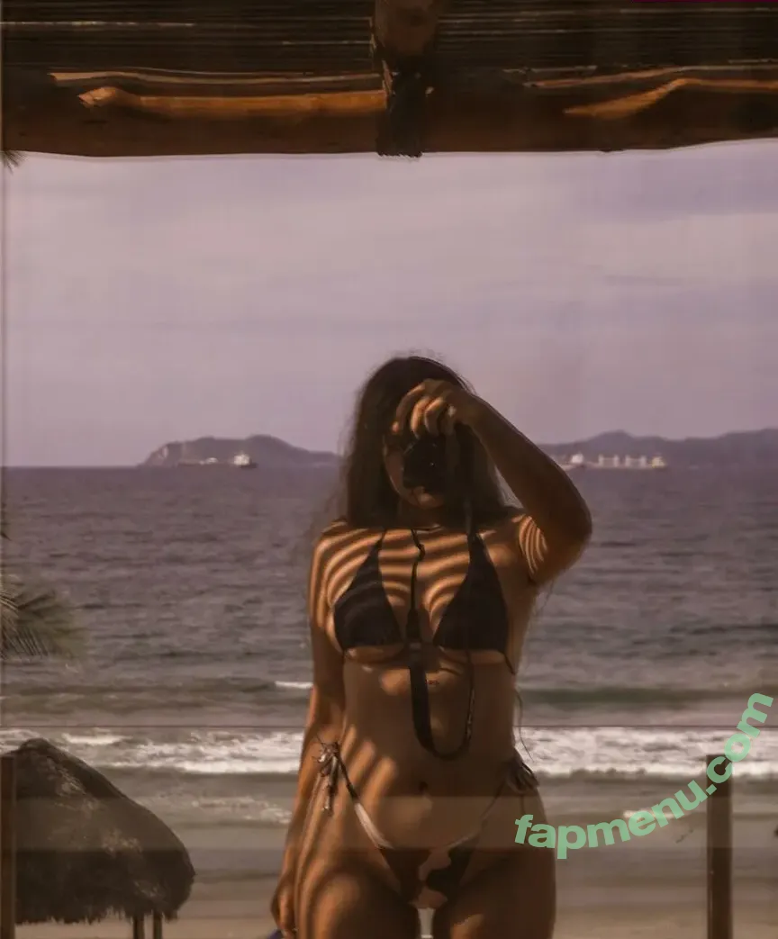 Daniela Medina nude photo #0017 (therealdmg_)