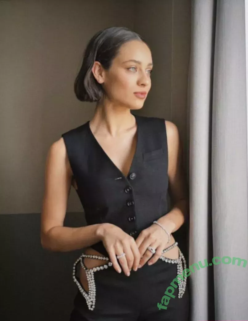 Daniela Melchior nude photo #0124 (danielamelchior / melchiordaniela)