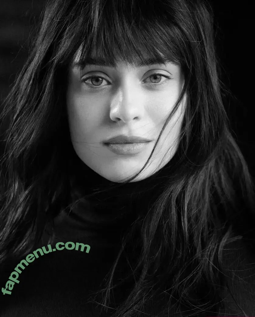 Daniela Melchior nude photo #1356 (danielamelchior)