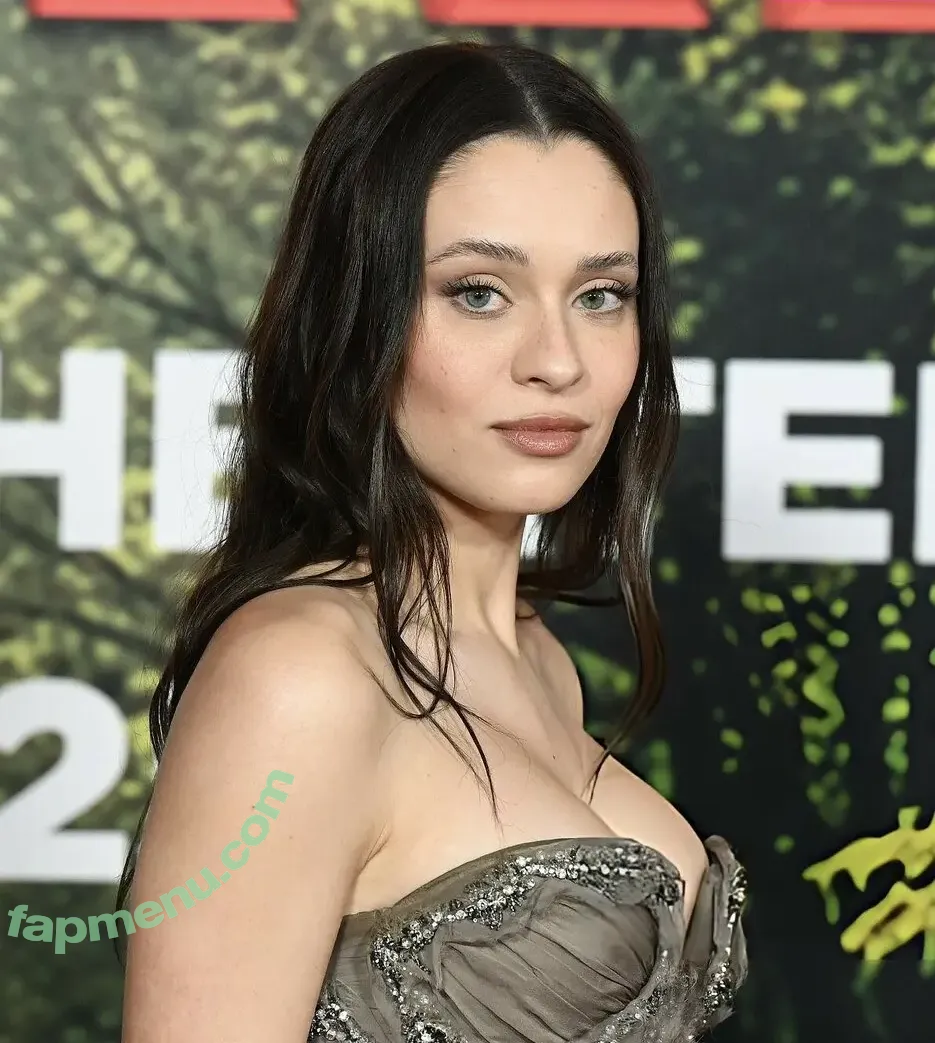 Daniela Melchior nude photo #1387 (danielamelchior / melchiordaniela)