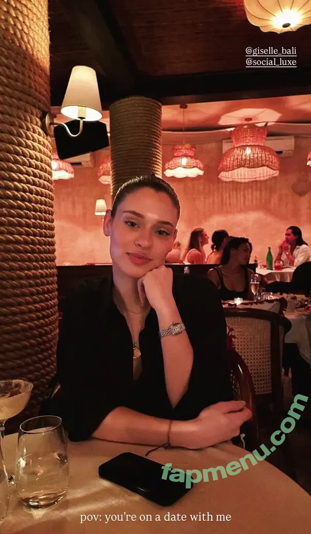 Daniela Melchior nude photo #1449 (danielamelchior / melchiordaniela)