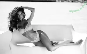 Daniela Olviera / itsdanyoliver nude photo #0025