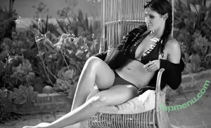 Daniela Ruah / danielaruah nude photo #0241