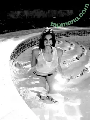 Daniela Ruah / danielaruah nude photo #0249