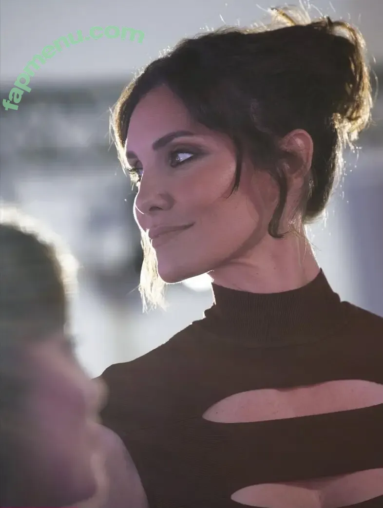 Daniela Ruah nude photo #0232 (danielaruah)