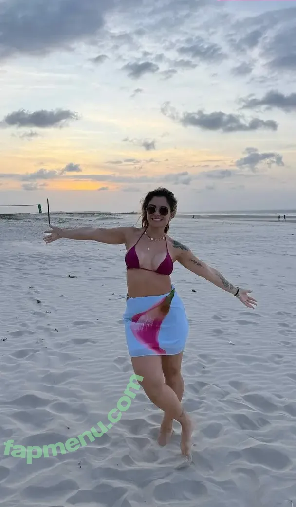 Daniela Stievano nude photo #0218 (danilanio / danimariaferraz)