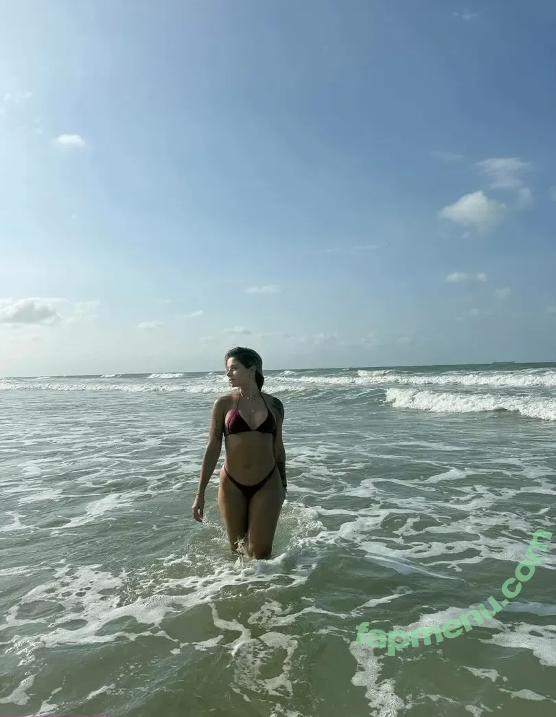 Daniela Stievano nude photo #0231 (danilanio / danimariaferraz)