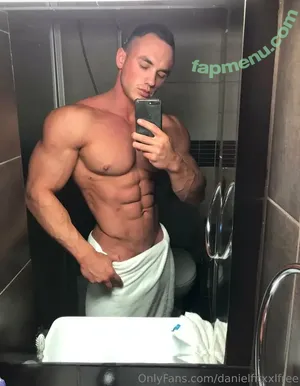 danielfitxxlfree / fit_chef nude photo #0075